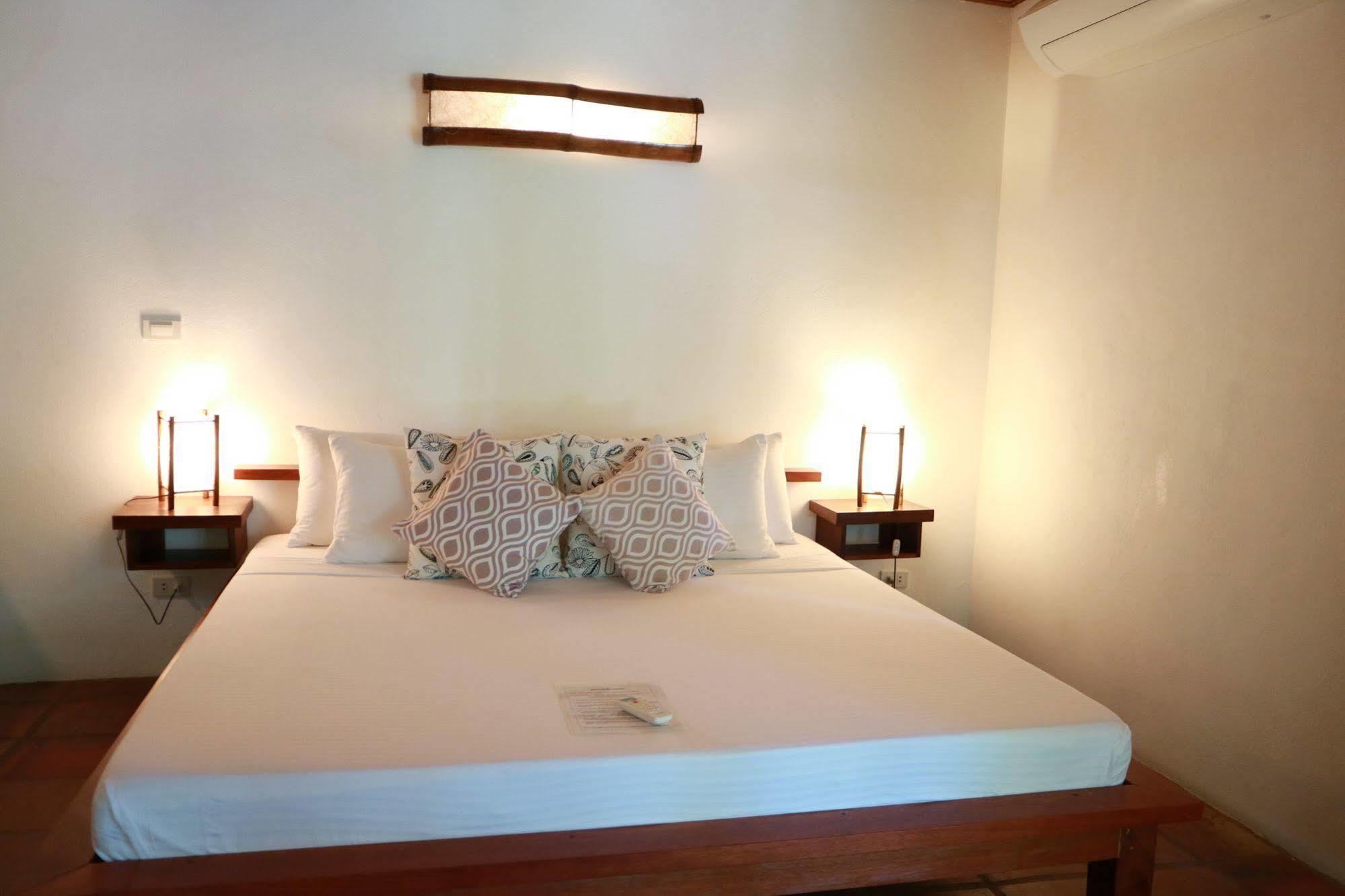 El Nido Mahogany Beach Exterior photo
